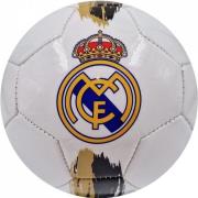 Piłka nożna Real Madryt. Wydawca: Victoria Sport. Dadada.pl Opakowanie Piłka nożna Real Madryt