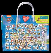 Psiastyczni Przyjaciele. Psi Patrol. Kocham naklejać. Autor: Opracowanie zbiorowe. Dadada.pl Okładka książki Psiastyczni Przyjaciele. Psi Patrol. Kocham naklejać