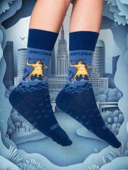 skarpety/ SYRENKA WARSZAWSKA / 36-40. Wydawca: Nadwyraz. Dadada.pl Opakowanie skarpety/ SYRENKA WARSZAWSKA / 36-40