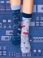 skarpety/ ZDROWIE/ 41-46. Wydawca: Nadwyraz. Dadada.pl Opakowanie skarpety/ ZDROWIE/ 41-46