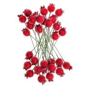 Szronione czerwone jagody 1,5cm 31szt. Wydawca: Dalprint. Dadada.pl Opakowanie Szronione czerwone jagody 1,5cm 31szt