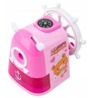 Temperówka ręczna na korbkę Boats różowa DELI. Wydawca: DELI. Dadada.pl Opakowanie Temperówka ręczna na korbkę Boats różowa DELI