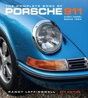 The Complete Book of Porsche 911 wer. angielska. Autor: Leffingwell Randy. Dadada.pl Okładka książki The Complete Book of Porsche 911 wer. angielska