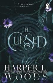 The Cursed wer. angielska. Autor: Harper L. Woods. Dadada.pl Okładka książki The Cursed wer. angielska