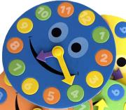 Zegar z pianki. Wydawca: Brewis. Dadada.pl Opakowanie Zegar z pianki