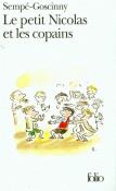 Le petit Nicolas et les copains. Autor: René Goscinny, Jean Jacques Sempe. Dadada.pl Okładka książki Le petit Nicolas et les copains