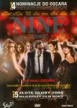 Nine - Dziewięć. Autor: Anthony Minghella, Tolkin Michael. Dadada.pl Okładka książki Nine - Dziewięć