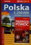 Polska atlas samochodowy 1:250 000 + pierwsza pomoc krok po kroku ilustrowana instrukcja. Autor: praca zbiorowa. Dadada.pl Okładka książki Polska atlas samochodowy 1:250 000 + pierwsza pomoc krok po kroku ilustrowana instrukcja