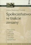 Okładka książki Społeczeństwo w trakcie zmiany