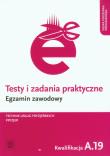 Testy i zad. prakt. Tech. usł. fryz. kwal. A.19. Autor: Kulikowska-Jakubik Teresa Rich, Małgorzata Richter. Dadada.pl Okładka książki Testy i zad. prakt. Tech. usł. fryz. kwal. A.19
