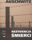 Auschwitz - Rezydencja śmierci w.2008 Biały Kruk. Autor: Adam Bujak Arturo Mari. Dadada.pl Okładka książki Auschwitz - Rezydencja śmierci w.2008 Biały Kruk