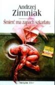 Śmierć ma zapach szkarłatu. Autor: Zimniak Andrzej. Dadada.pl Okładka książki Śmierć ma zapach szkarłatu