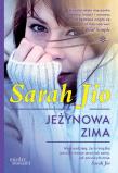 Jeżynowa zima. Autor: Jio Sarah. Dadada.pl Okładka książki Jeżynowa zima