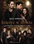 Księżyc w nowiu. Ilustrowany przewodnik po filmie. Autor: Cotta Vaz Mark. Dadada.pl Okładka książki Księżyc w nowiu. Ilustrowany przewodnik po filmie