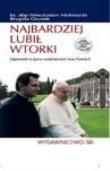 Najbardziej lubił wtorki. Opowieść o życiu JP2 NW. Autor: ks. abp Mieczysław Mokrzycki, Brygida Grysiak. Dadada.pl Okładka książki Najbardziej lubił wtorki. Opowieść o życiu JP2 NW