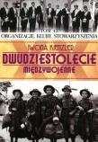 Organizacje, kluby, stowarzyszenia. Autor: Iwona Kienzler. Dadada.pl Okładka książki Organizacje, kluby, stowarzyszenia