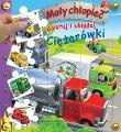 Koloruj i układaj Ciężarówki. Mały chłopiec. Autor: Nathalie Belineau, Alexis Nesme. Dadada.pl Okładka książki Koloruj i układaj Ciężarówki. Mały chłopiec