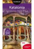 Katalonia Barcelona Costa Brava i Costa Dorada Travelbook. Autor: Katarzyna Byrtek. Dadada.pl Okładka książki Katalonia Barcelona Costa Brava i Costa Dorada Travelbook