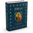 Biblia domowa w obwolucie z MB Częstochowską. Autor: ks. bp. Romaniuk Kazimierz. Dadada.pl Okładka książki Biblia domowa w obwolucie z MB Częstochowską