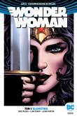 Wonder Woman – Kłamstwa, tom 1. Autor: Rucka Greg, Liam Sharp, Laura Martin. Dadada.pl Okładka książki Wonder Woman – Kłamstwa, tom 1