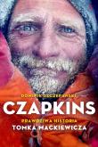 Czapkins Prawdziwa historia Tomka Mackiewicza. Autor: Dominik Szczepański. Dadada.pl Okładka książki Czapkins Prawdziwa historia Tomka Mackiewicza