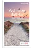 Travelbook - Wybrzeże Bałtyku i Bornholm w.2018. Autor: Bażela Magdalena, Zralek Peter. Dadada.pl Okładka książki Travelbook - Wybrzeże Bałtyku i Bornholm w.2018