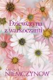 Dziewczyna z warkoczami. Autor: Niemczynow Anna H.. Dadada.pl Okładka książki Dziewczyna z warkoczami