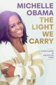 The Light We Carry. Autor: Michelle Obama. Dadada.pl Okładka książki The Light We Carry