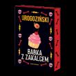 Babka z zakalcem (edycja kolekcjonerska z barwionymi brzegami). Autor: Alek Rogoziński. Dadada.pl Okładka książki Babka z zakalcem (edycja kolekcjonerska z barwionymi brzegami)